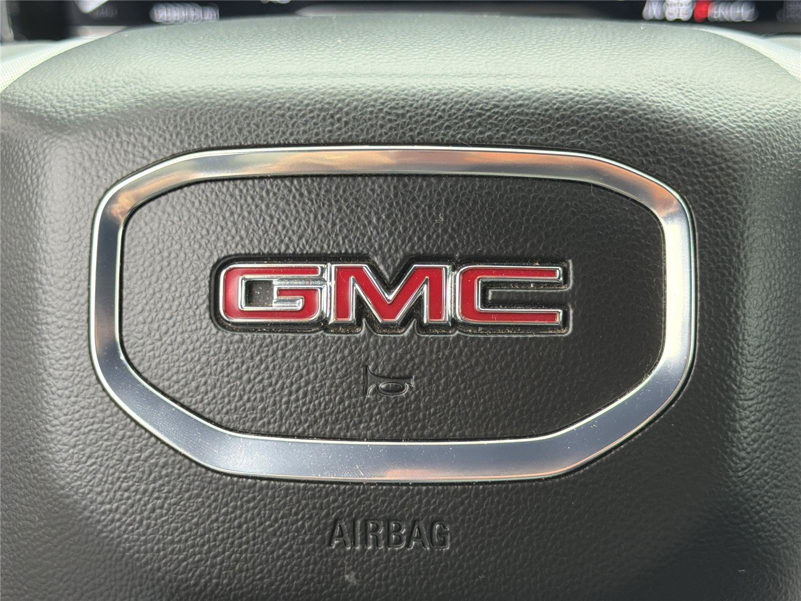 Used 2025 GMC Sierra 1500 SLT AWD/4WD image 24