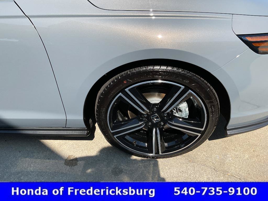 Certified 2025 Honda Accord Sport image 13