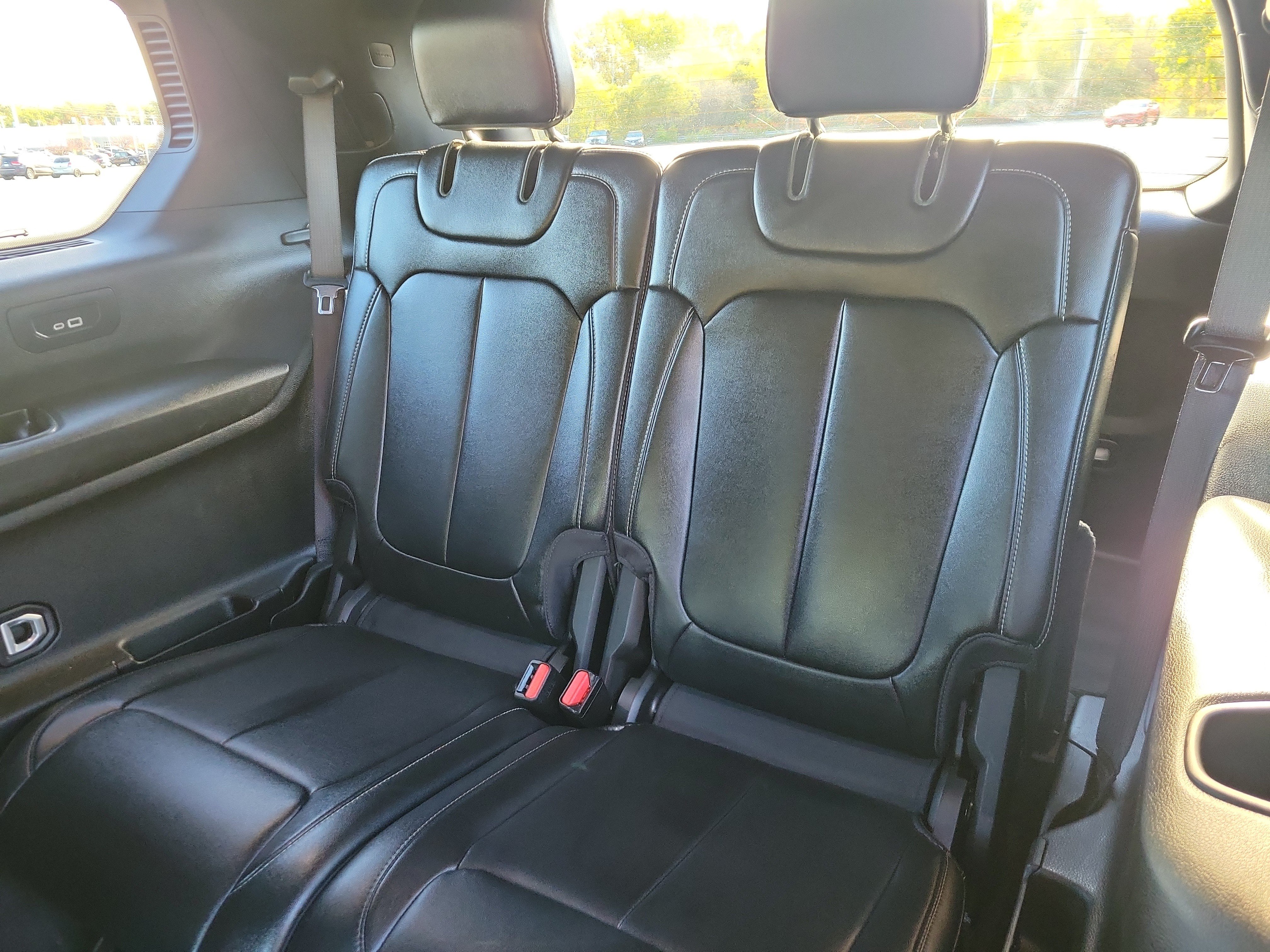 Used 2024 Jeep Grand Cherokee L Limited w/ Black Appearance Package AWD/4WD image 17