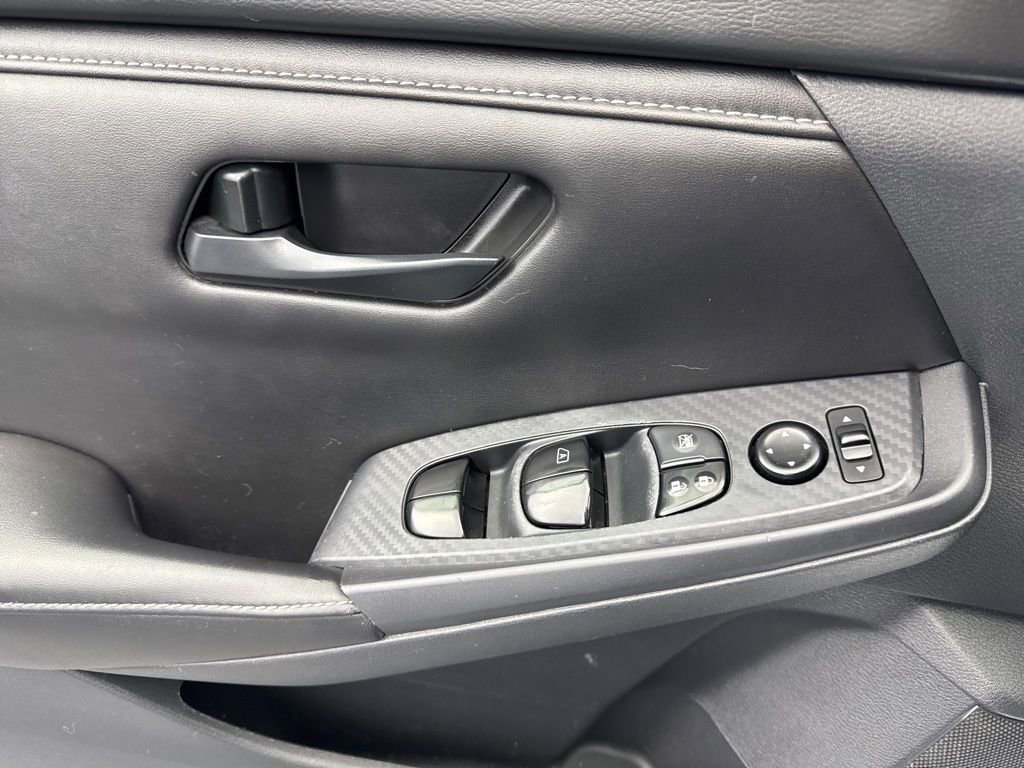 Used 2024 Nissan Sentra S FWD image 27