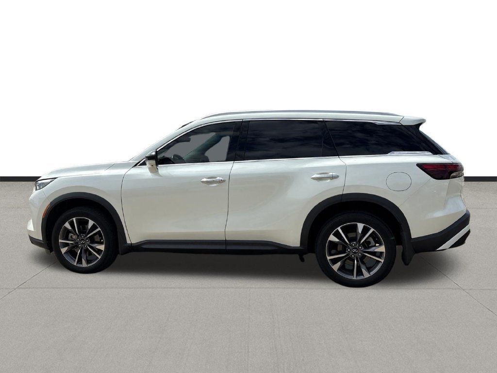 Used 2024 INFINITI QX60 Luxe FWD image 2