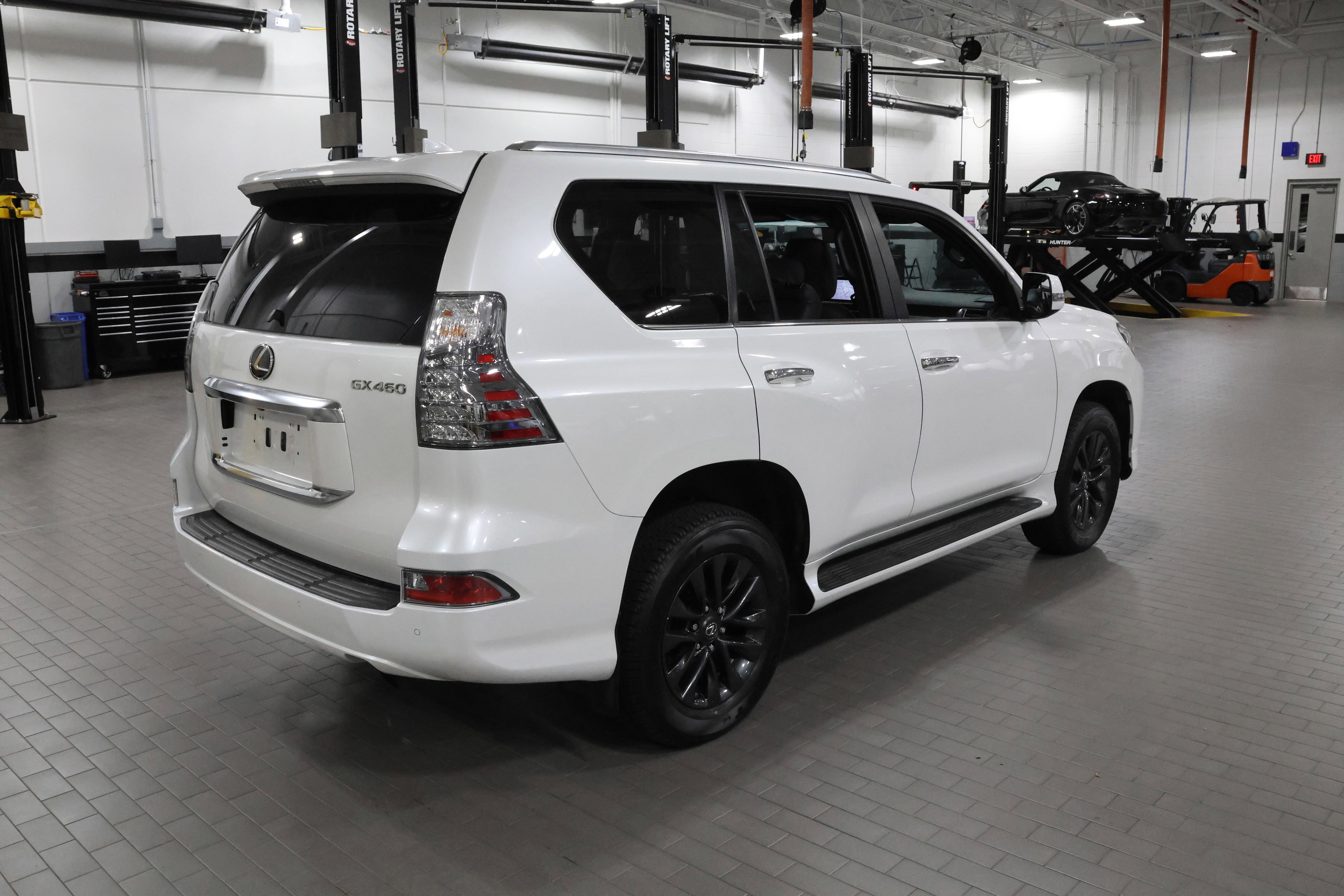 Used 2023 Lexus GX 460 Premium image 9