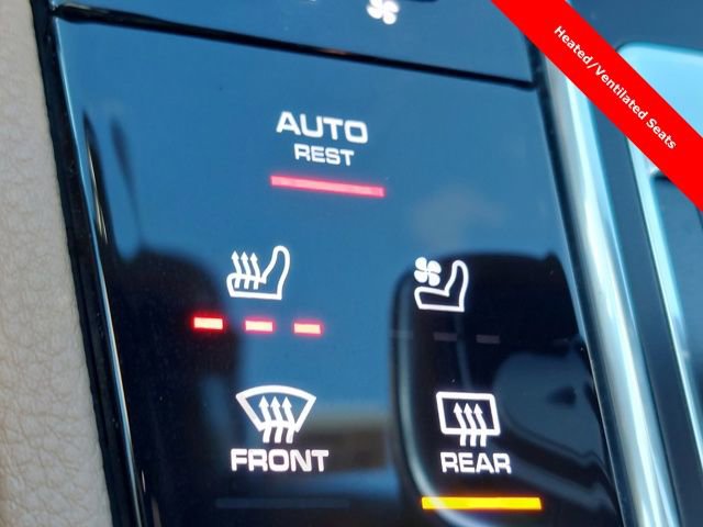 Used 2023 Porsche Cayenne Platinum Edition image 16