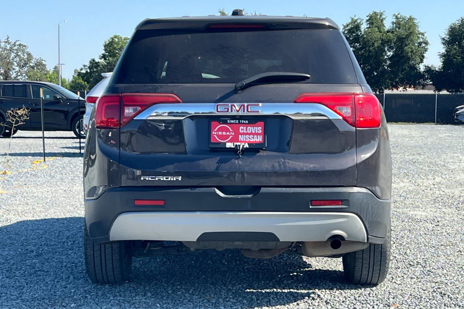 Used 2018 GMC Acadia SLE FWD image 8