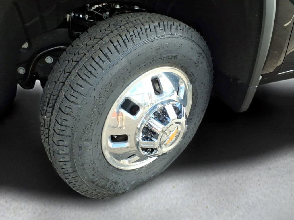 New 2026 Chevrolet Silverado 3500 LTZ w/ LTZ Plus Package image 9