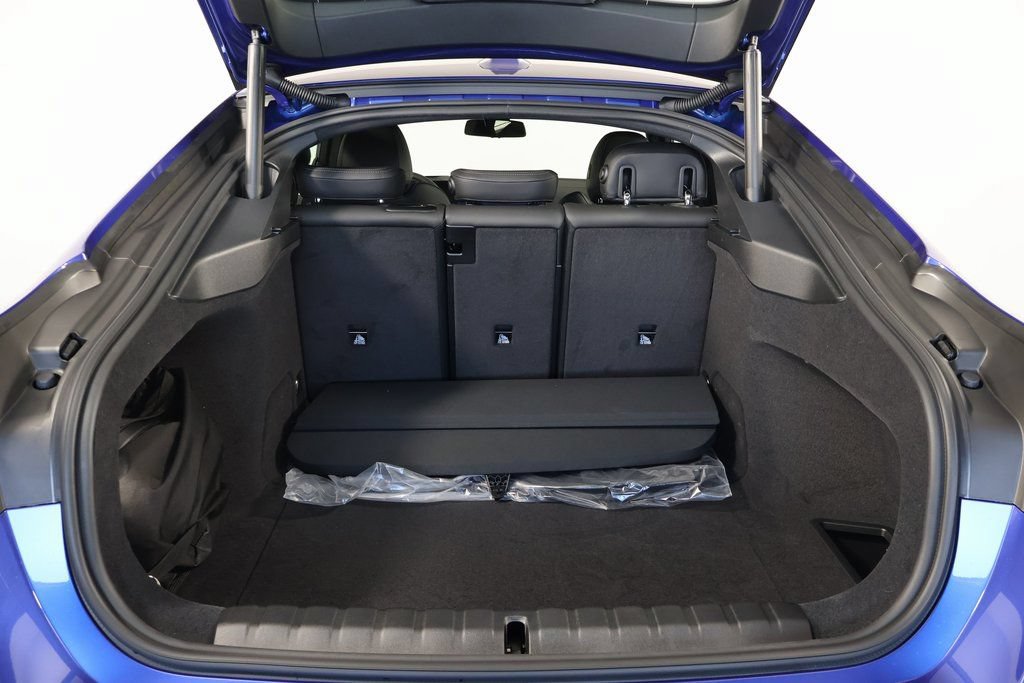 New 2026 BMW i4 M60 RWD image 8