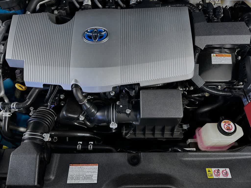 Used 2018 Toyota Prius Prime Advanced w/ Carpet Mat Package FWD image 9