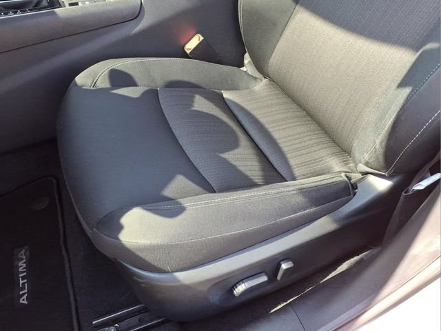 Used 2024 Nissan Altima 2.5 SV AWD/4WD image 13