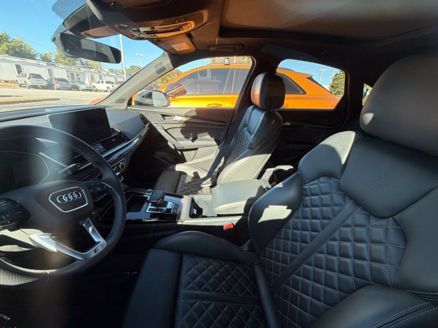 Used 2023 Audi SQ5 Premium Plus AWD/4WD image 3