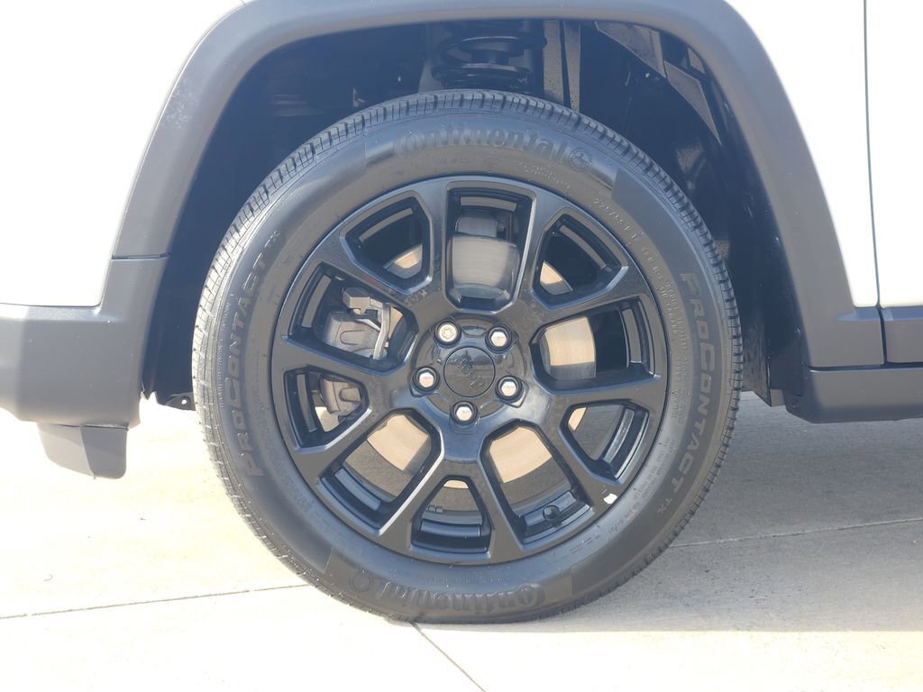 Used 2024 Jeep Compass Latitude w/ Convenience Group image 13