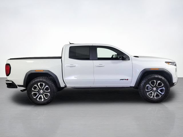 Used 2024 GMC Canyon AT4 w/ Canyon Safety Plus Package AWD/4WD image 2