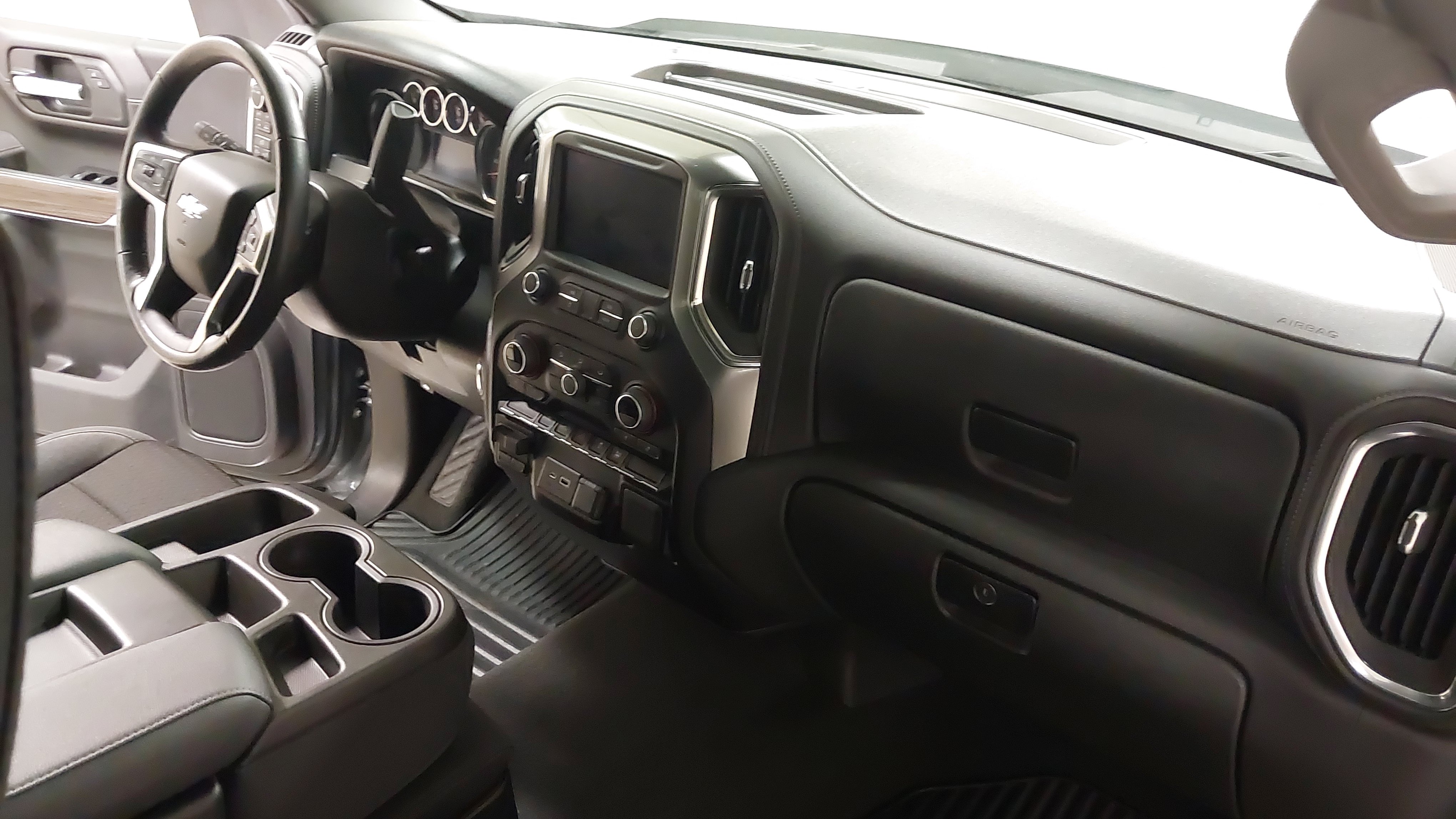Used 2021 Chevrolet Silverado 1500 LT AWD/4WD image 29