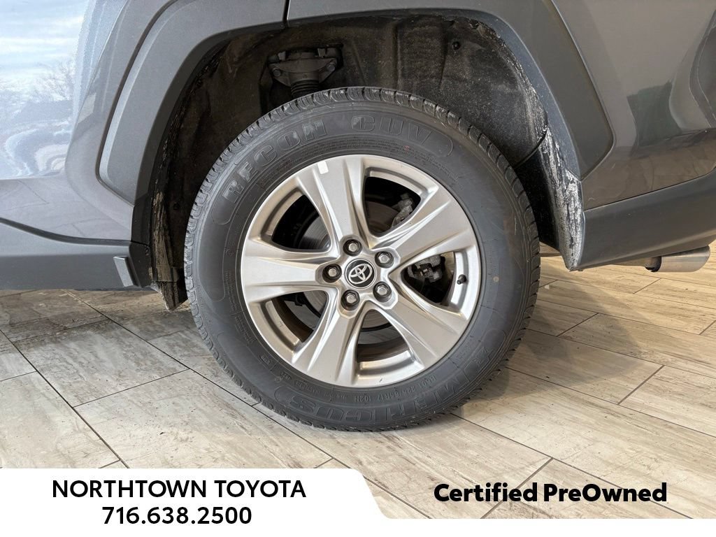 Used 2024 Toyota RAV4 XLE AWD/4WD image 29