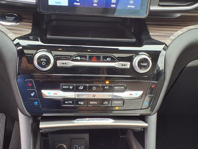 Used 2022 Ford Explorer Limited w/ Equipment Group 301A image 23