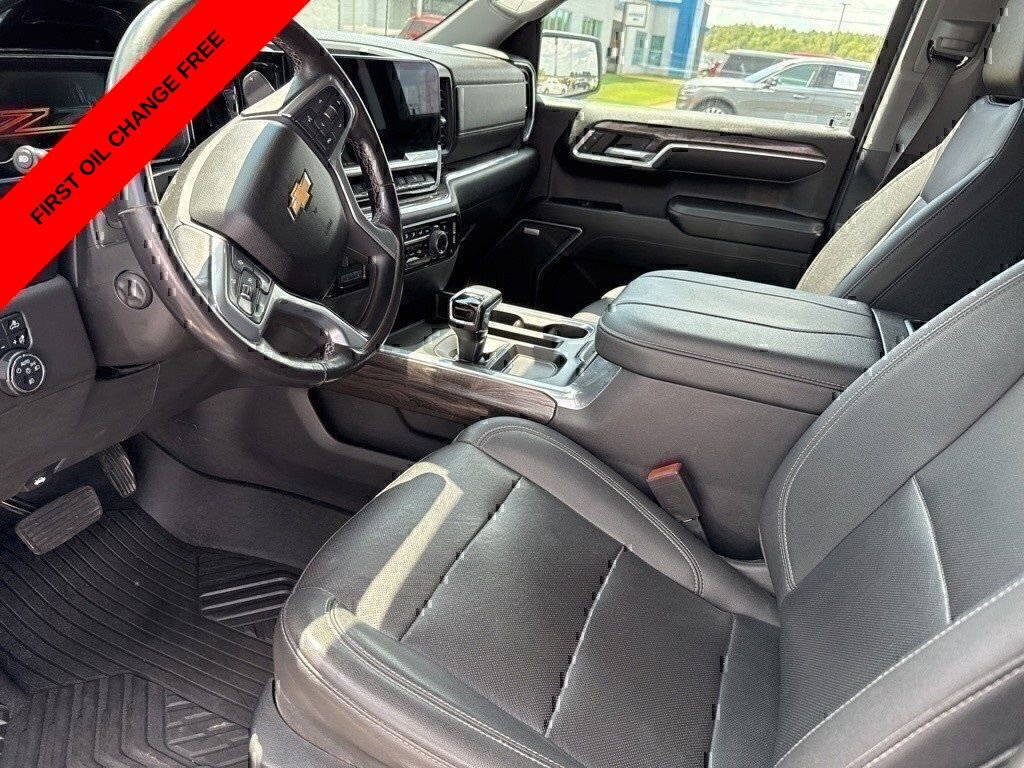 Used 2023 Chevrolet Silverado 1500 LTZ w/ LTZ Convenience Package II AWD/4WD image 11