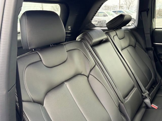 New 2026 Jeep Grand Cherokee Limited AWD/4WD image 32