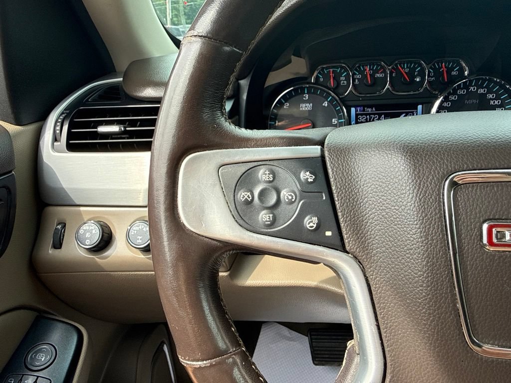 Used 2019 GMC Yukon SLT w/ HD Trailering Package AWD/4WD image 31