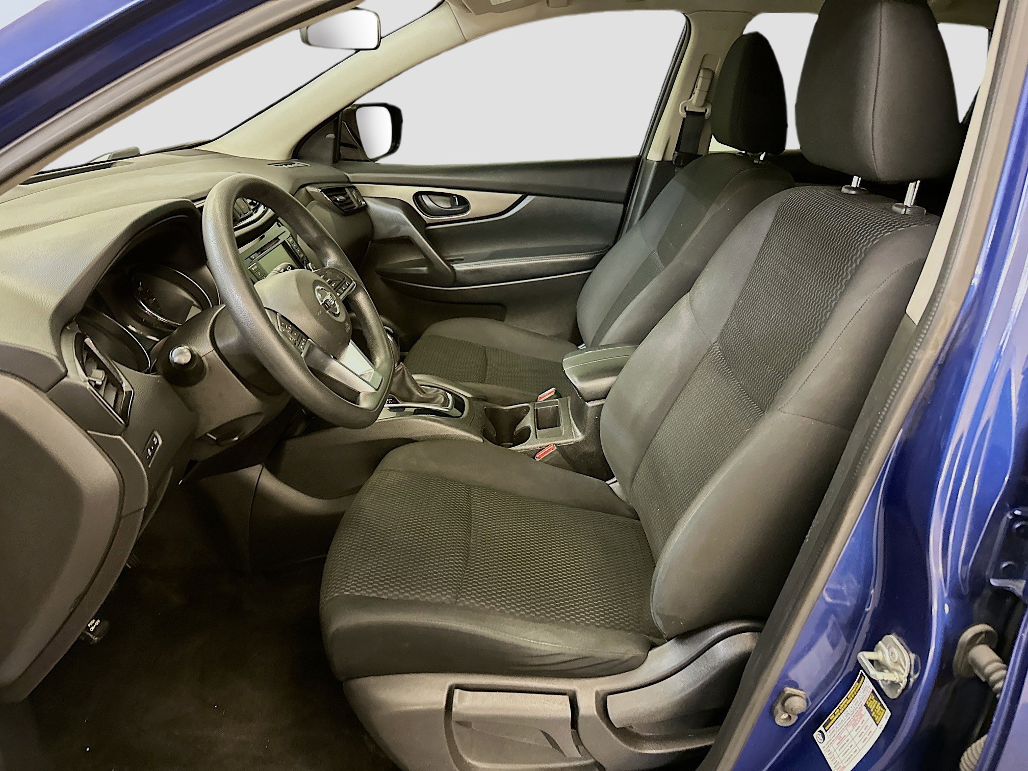 Used 2019 Nissan Rogue Sport S image 13