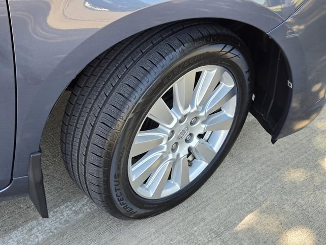 Used 2017 Toyota Sienna XLE image 6