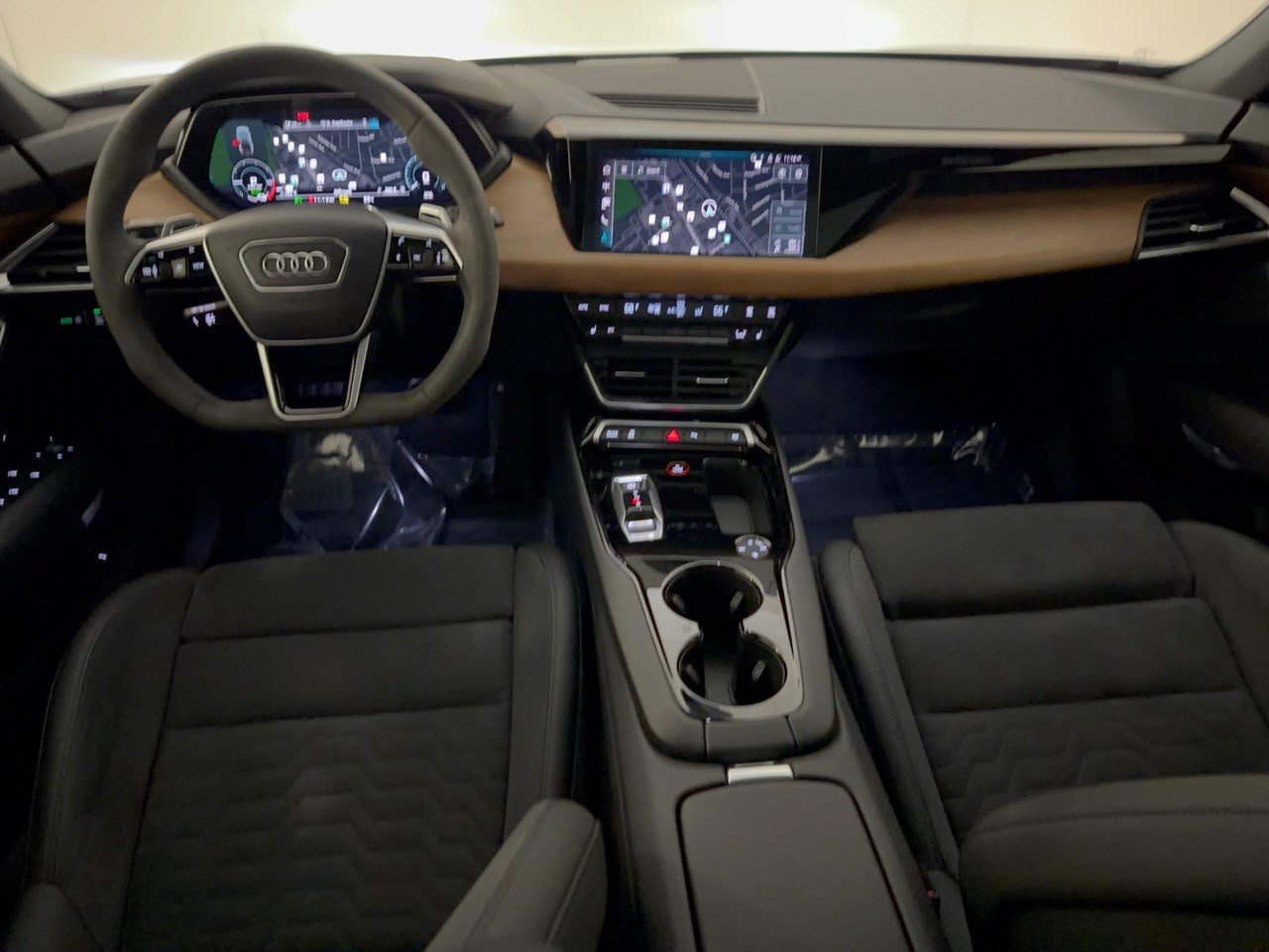 Certified 2023 Audi e-tron GT Premium Plus AWD/4WD image 17