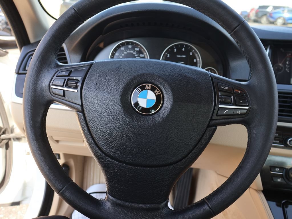 Used 2014 BMW 535i xDrive Sedan AWD/4WD image 30
