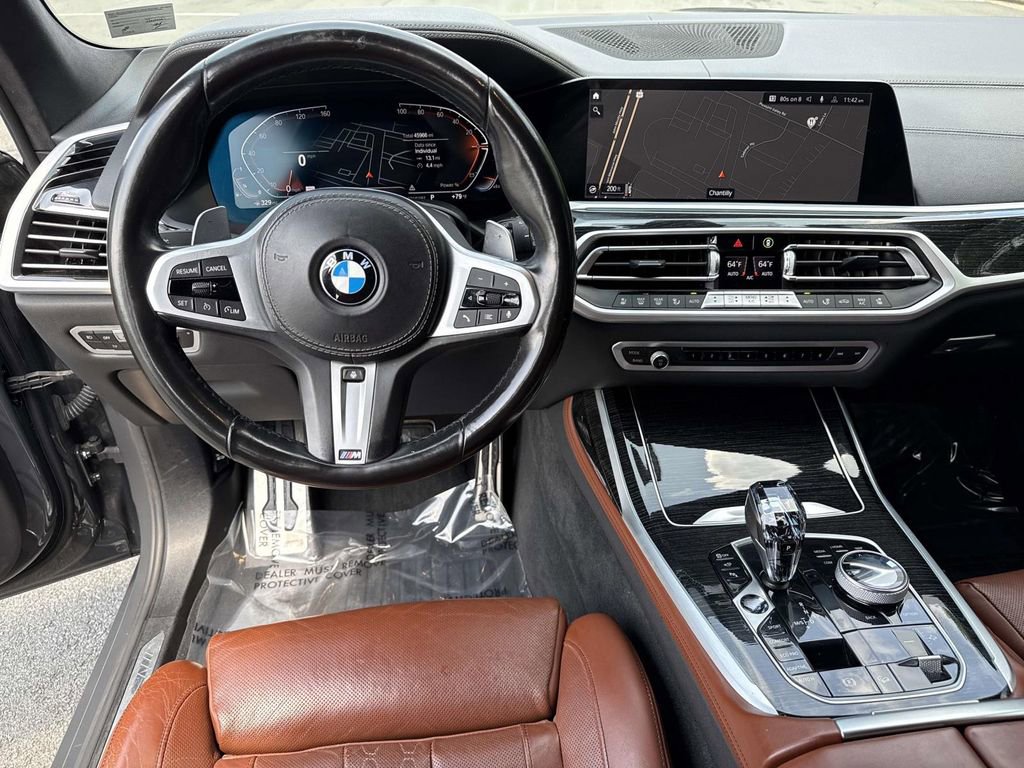 Used 2021 BMW X7 xDrive40i w/ M Sport Package AWD/4WD image 31
