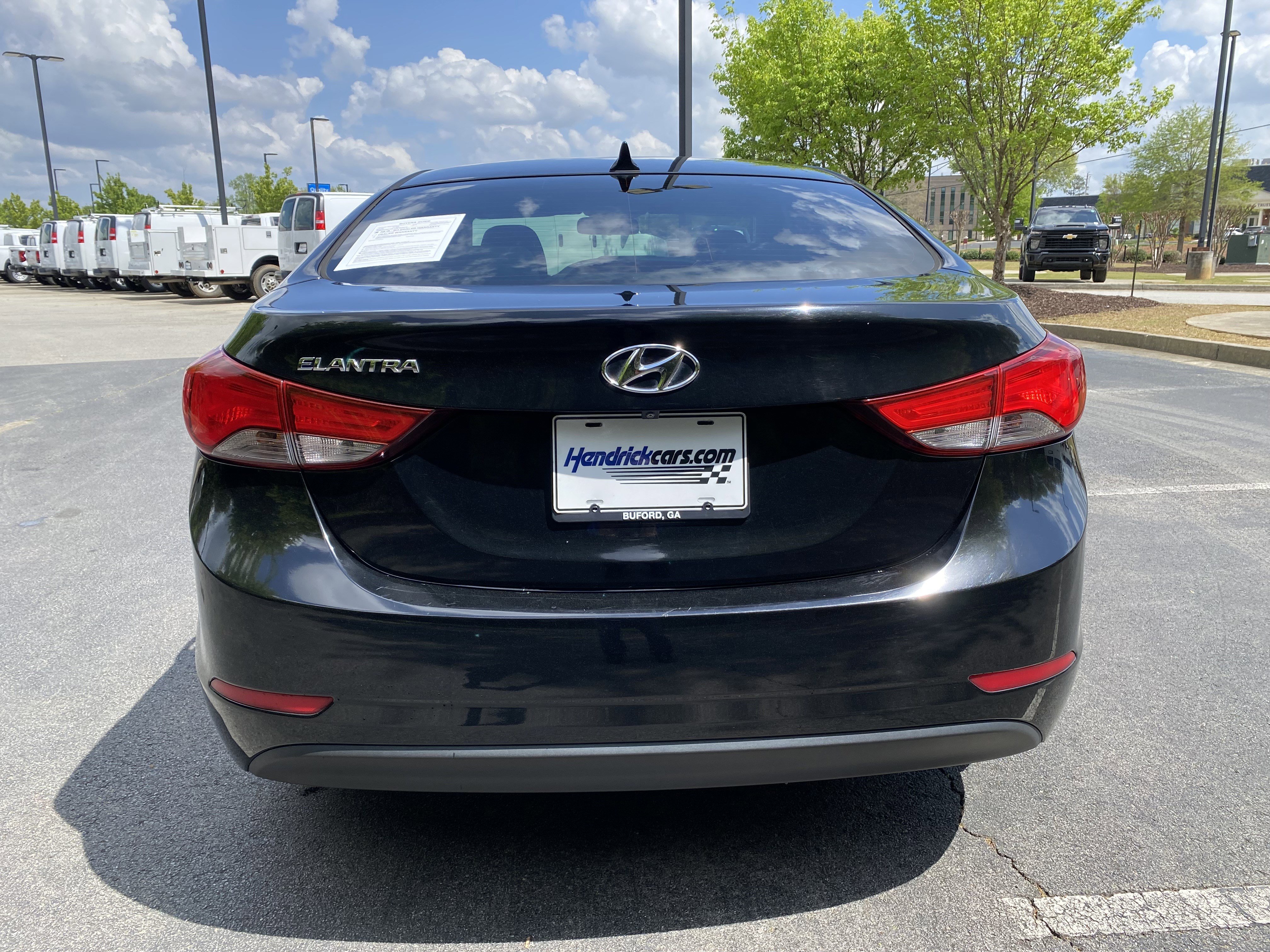 Used 2015 Hyundai Elantra SE w/ Option Group 03 image 8