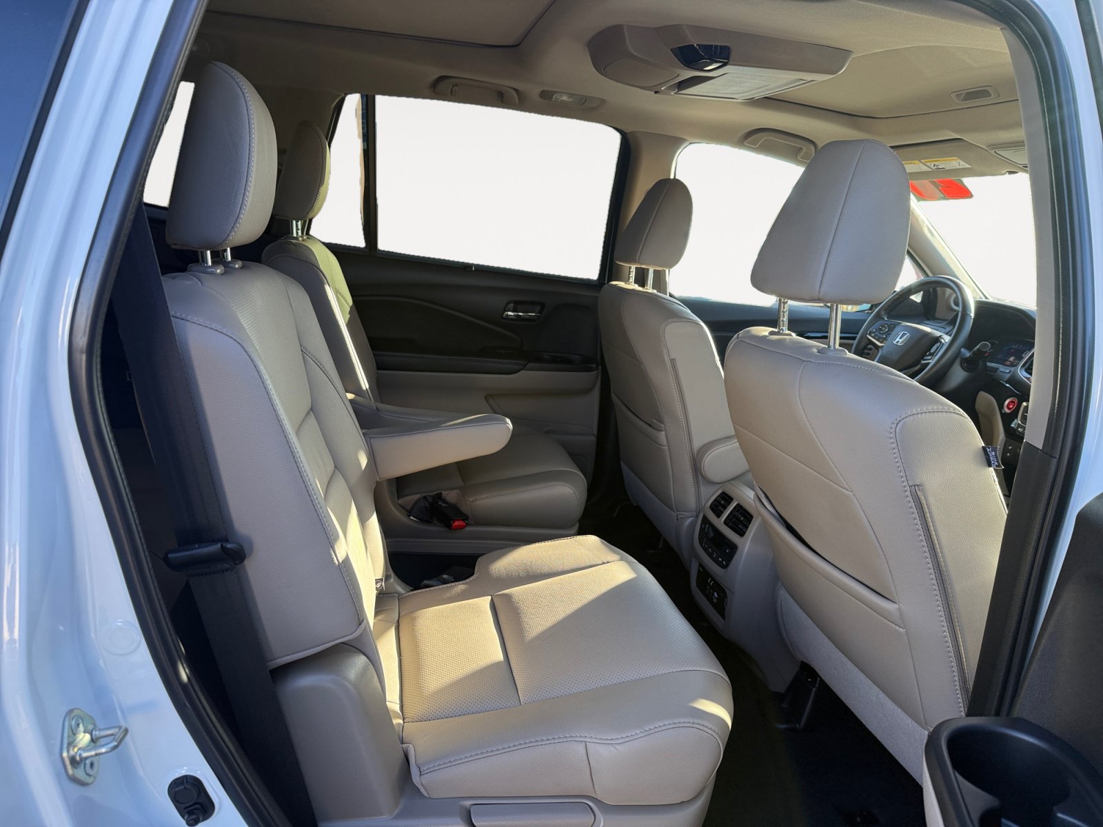 Used 2020 Honda Pilot Elite image 18