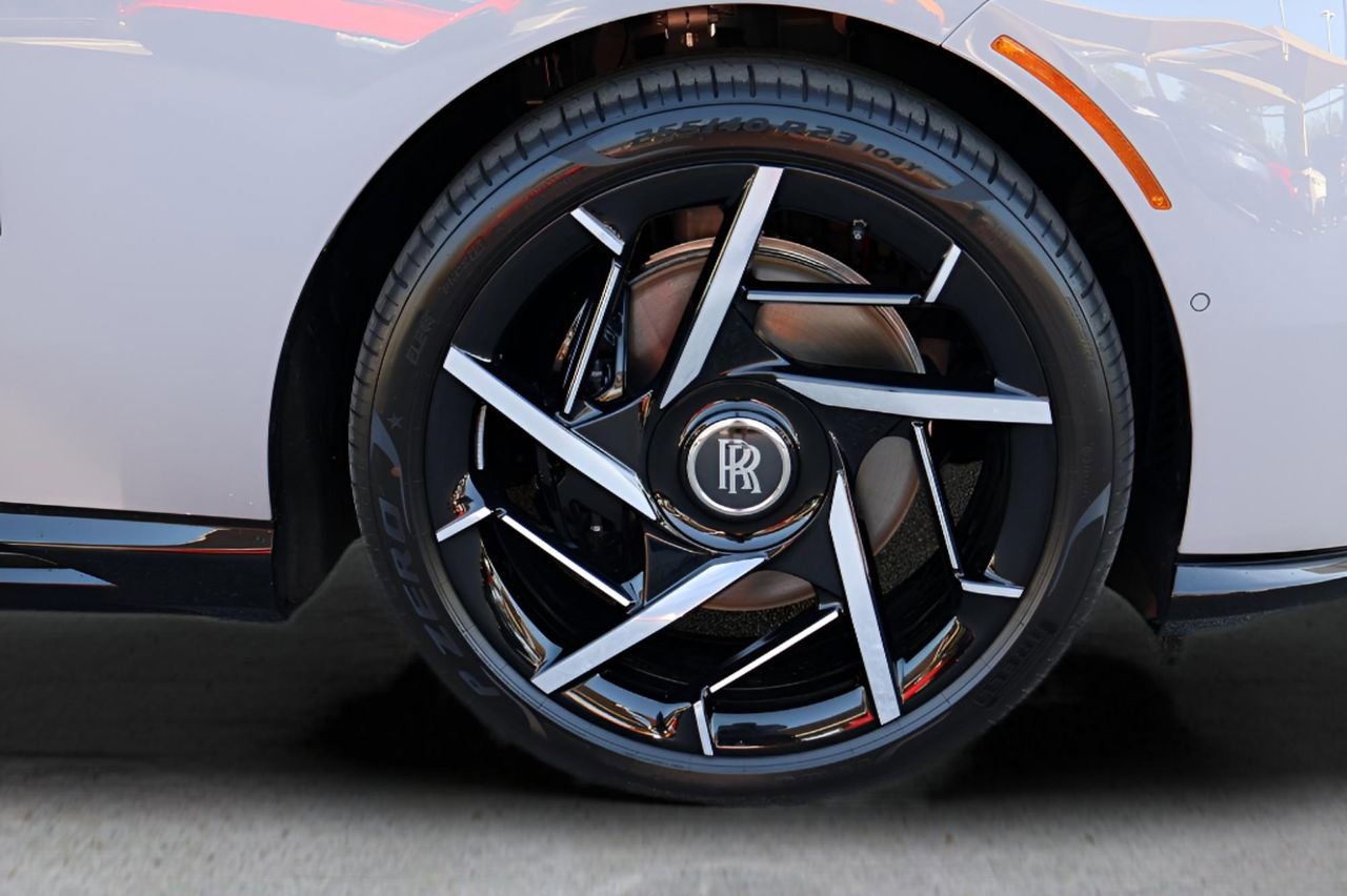 New 2026 Rolls-Royce Spectre Black Badge image 11