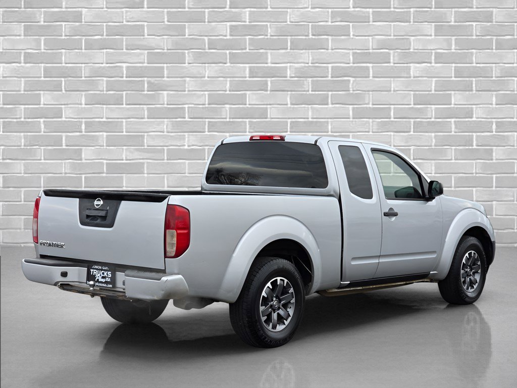 Used 2018 Nissan Frontier S RWD image 5
