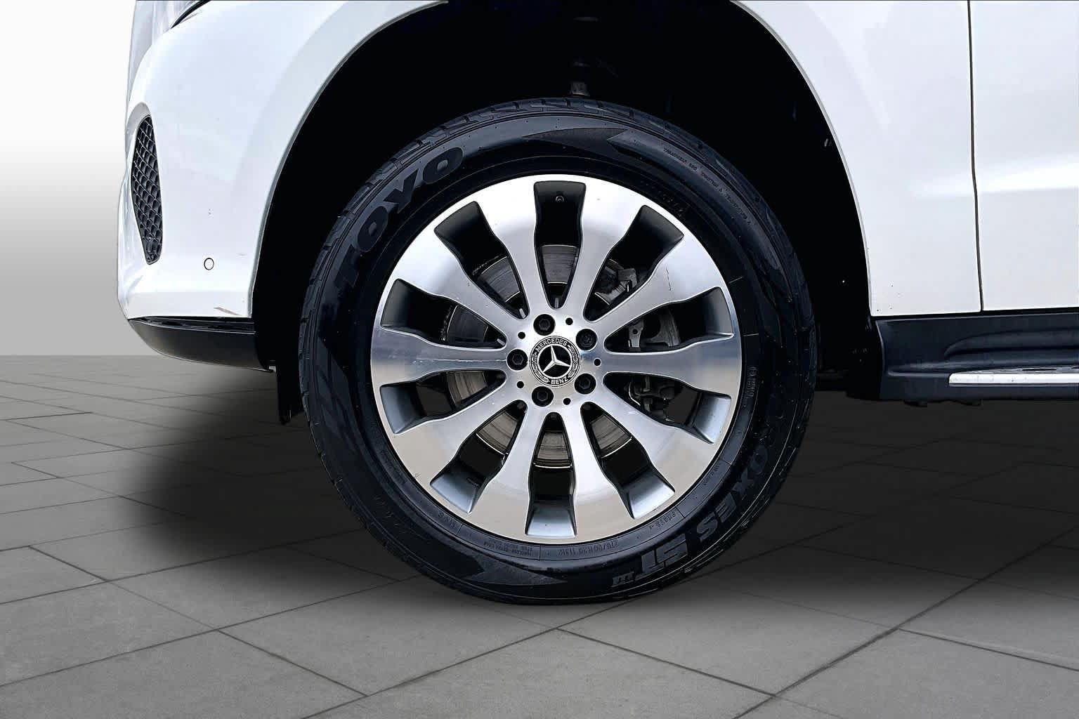 Certified 2017 Mercedes-Benz GLS 450 4MATIC image 11