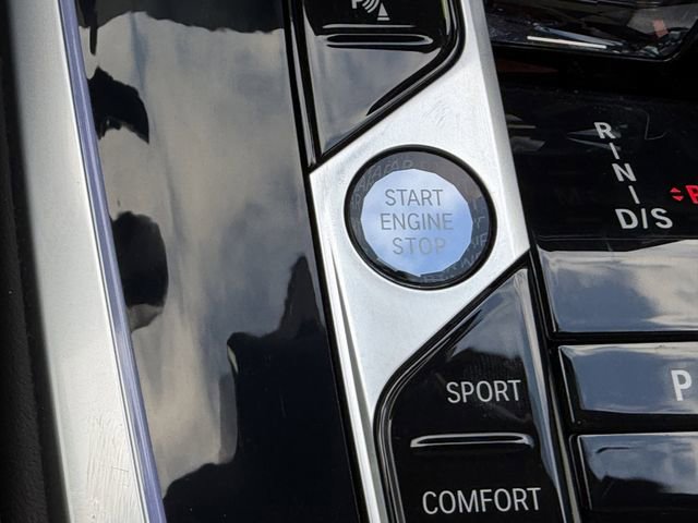 Certified 2024 BMW X7 M60i w/ Executive Package image 28