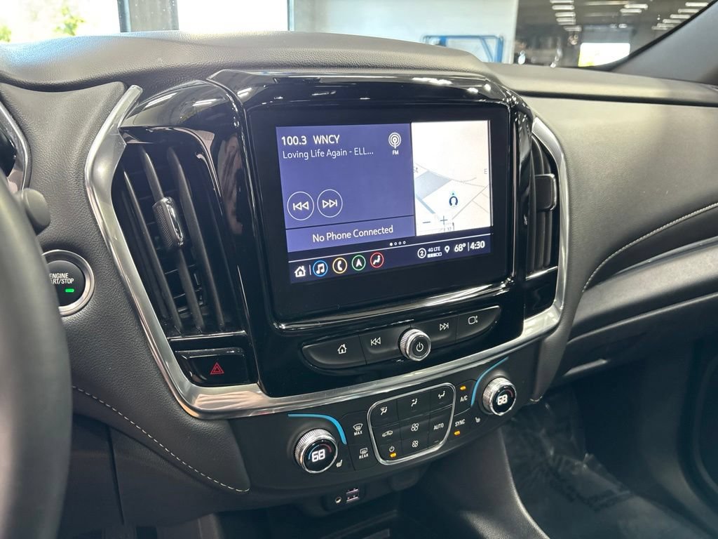 Used 2023 Chevrolet Traverse LT w/ LT Premium Package AWD/4WD image 18