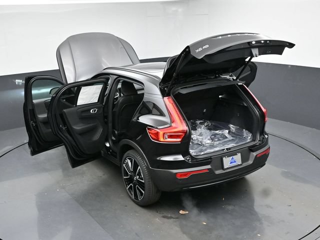 New 2026 Volvo XC40 B5 Ultra w/ Protection Package Premier AWD/4WD image 50