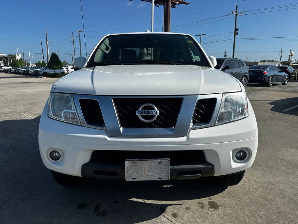 Used 2018 Nissan Frontier PRO-4X AWD/4WD image 2