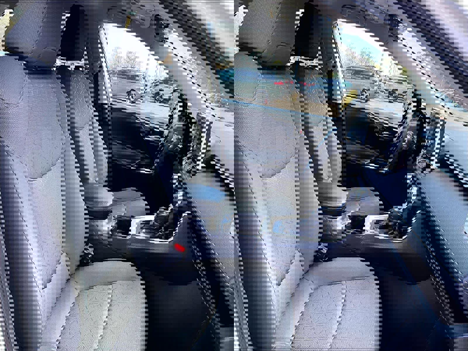 Used 2024 Toyota RAV4 XLE FWD image 11