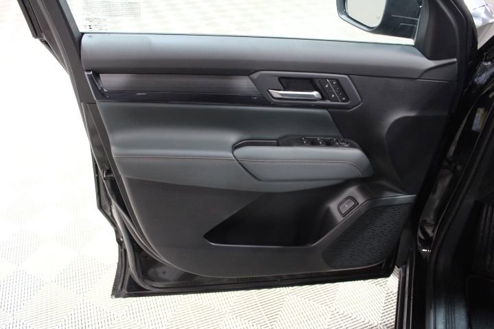 New 2026 GMC Terrain AT4 w/ Convenience Package III image 15
