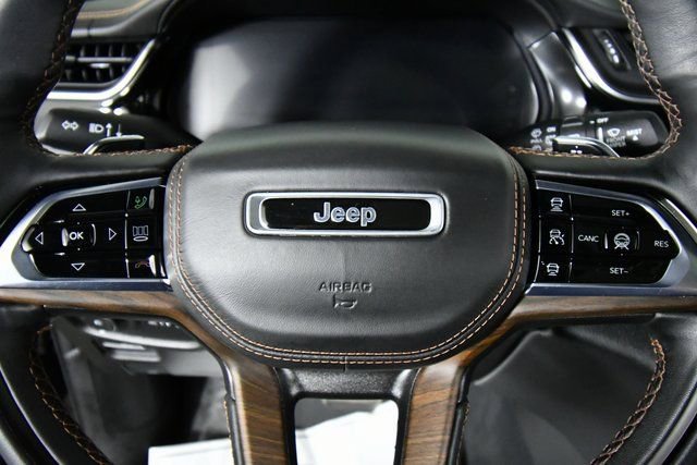 Used 2023 Jeep Grand Cherokee L Summit w/ High Altitude Package image 2