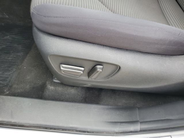 Used 2024 Toyota Highlander Limited image 14