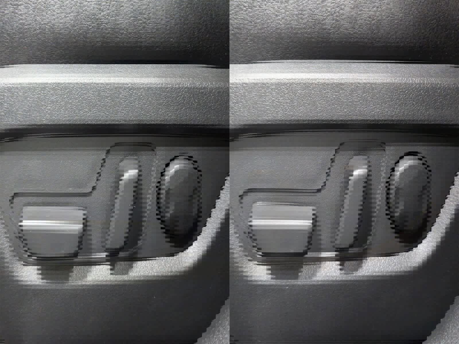 New 2025 MAZDA CX-50 AWD 2.5 Turbo w/ Weather Package image 18