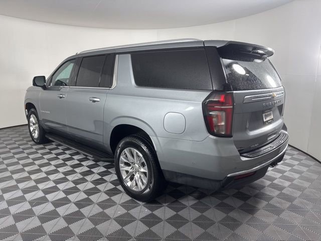 Used 2024 Chevrolet Suburban Premier w/ Advanced Technology Package AWD/4WD image 4