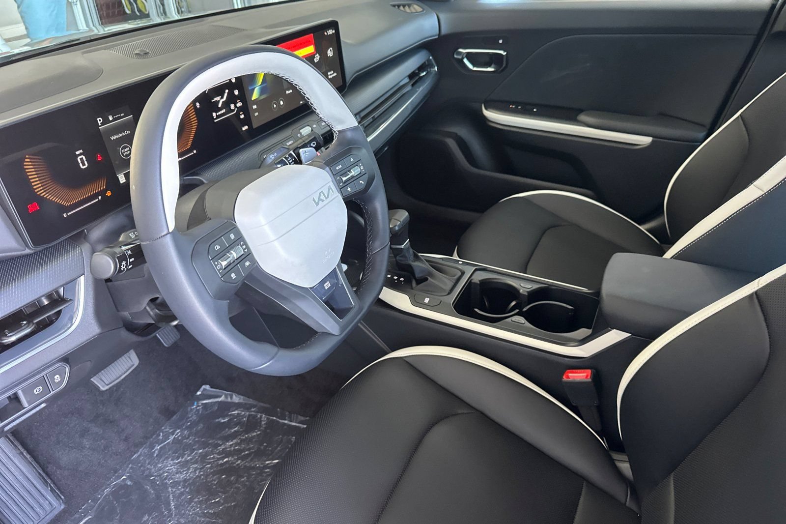 New 2026 Kia K4 GT-Line w/ GT-Line Sunroof Package FWD image 10