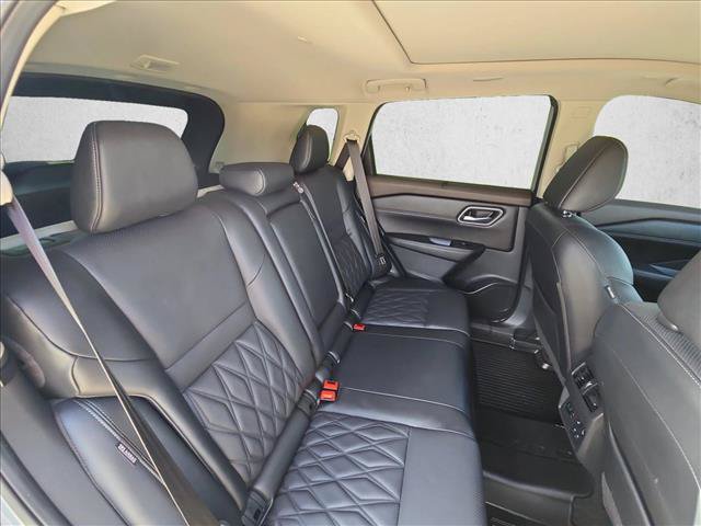 Used 2023 Nissan Rogue Platinum w/ Platinum Premium Package FWD image 19