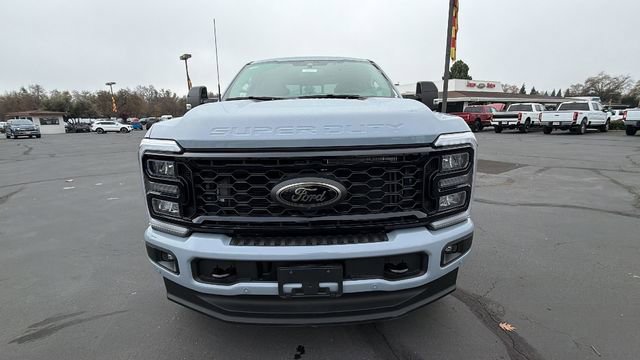 New 2026 Ford F250 Lariat w/ Black Appearance Package image 8