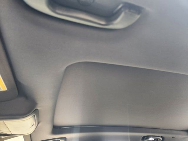 Used 2024 Chevrolet Equinox RS w/ RS Leather Package image 26