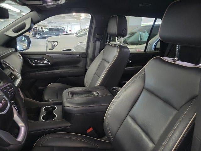 Used 2024 GMC Yukon SLT RWD image 13