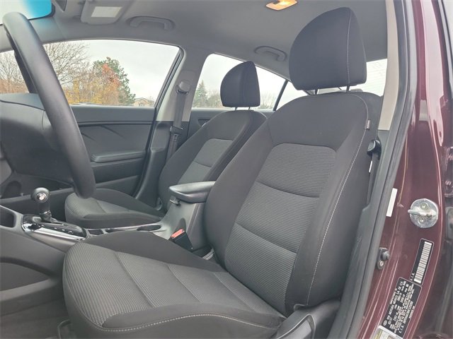 Used 2017 Kia Forte LX image 15