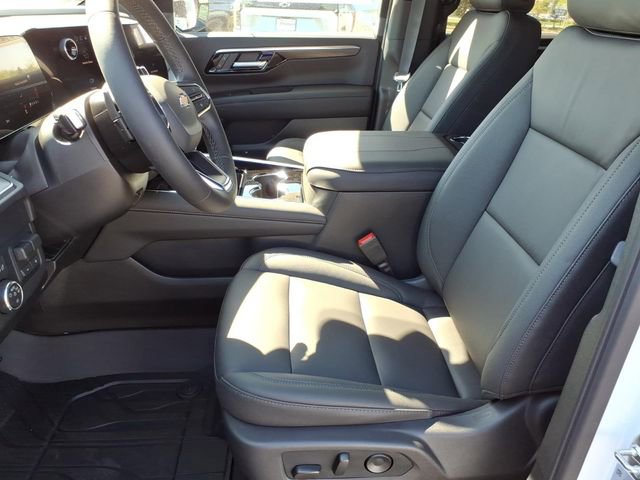 New 2026 Chevrolet Suburban LT w/ Comfort Package AWD/4WD image 6