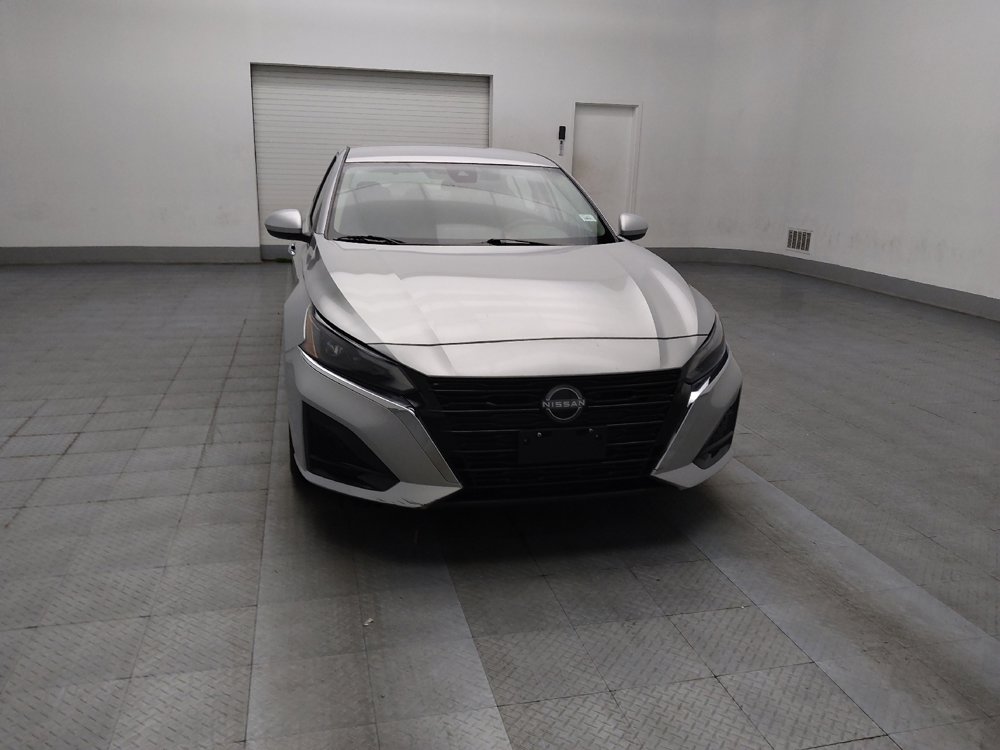 Used 2023 Nissan Altima 2.5 SV image 14