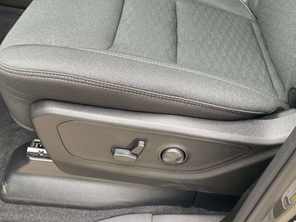 New 2026 RAM 1500 Big Horn AWD/4WD image 15